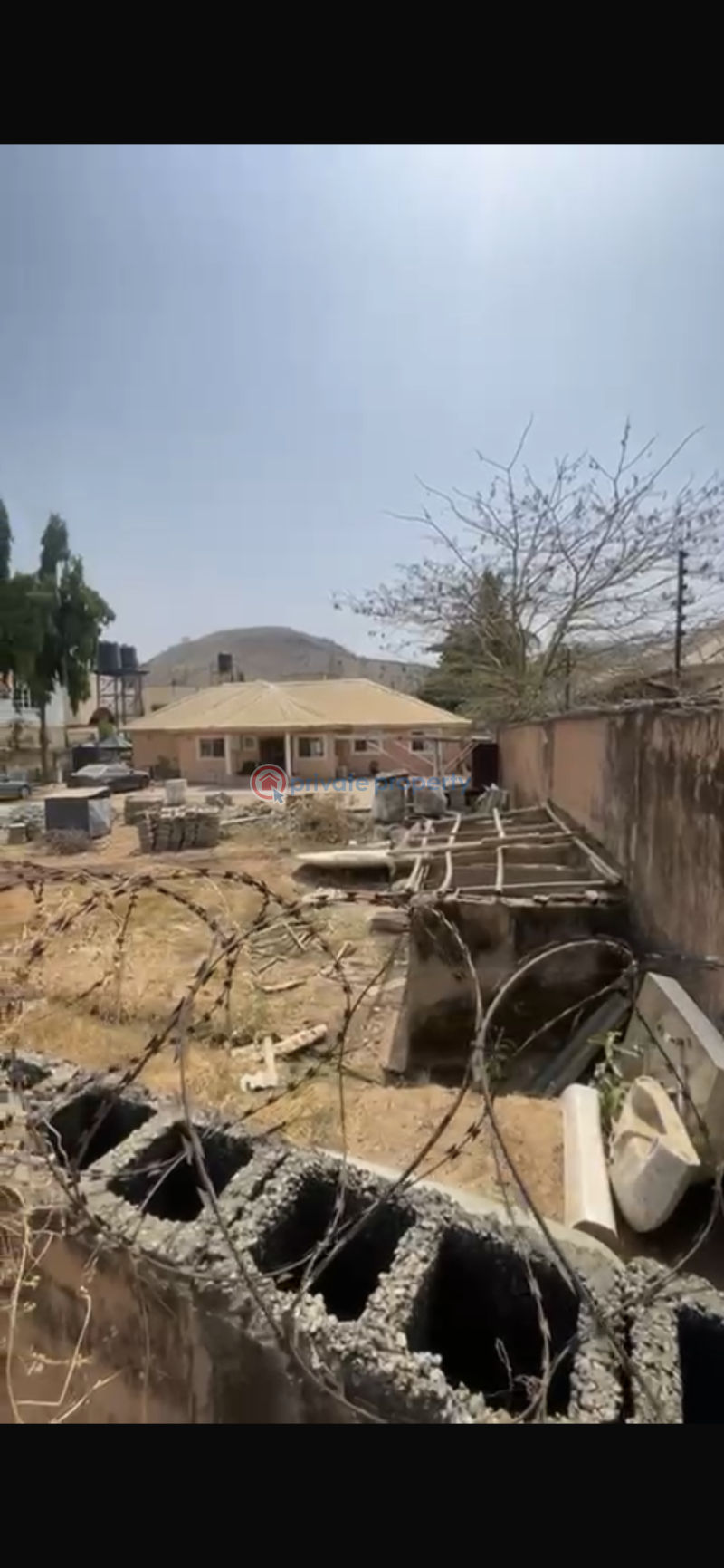 4 bedroom Bungalow For Sale Wuye Abuja Phase 2  - 3