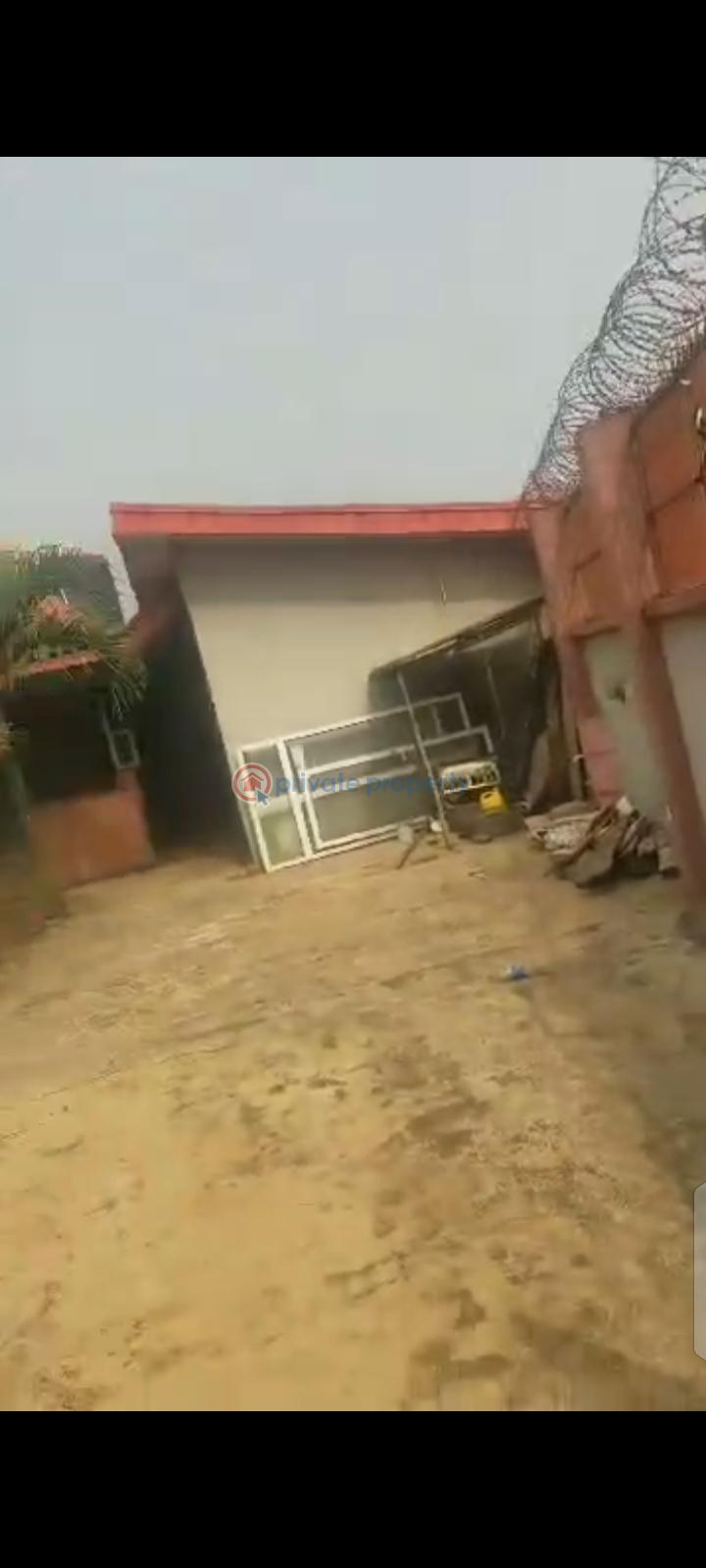 4 bedroom Bungalow For Sale Goriola Eruwen Ikorodu Ikorodu Lagos - 3