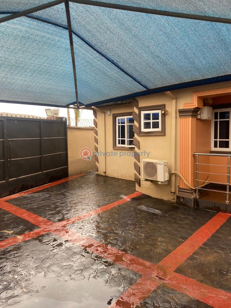 4 bedroom Detached Bungalow For Sale Igando Ikotun/Igando Lagos - 14