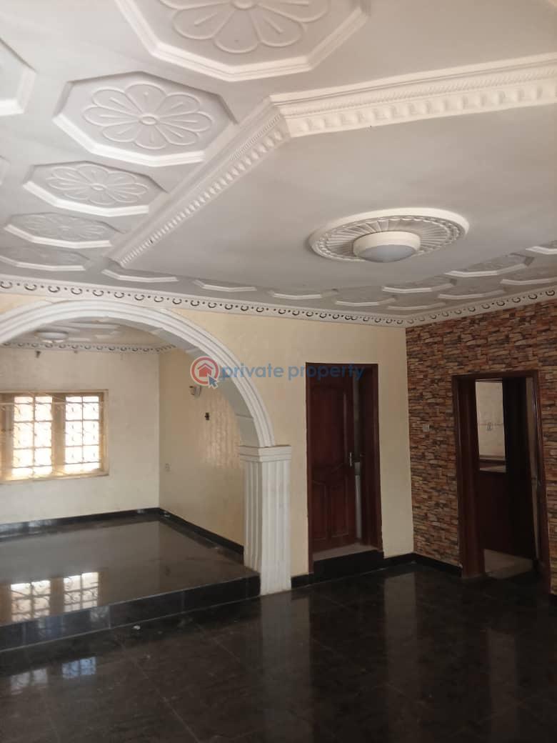 4 bedroom Bungalow For Rent Commodore Elebu Akala Express Ibadan Oyo - 2