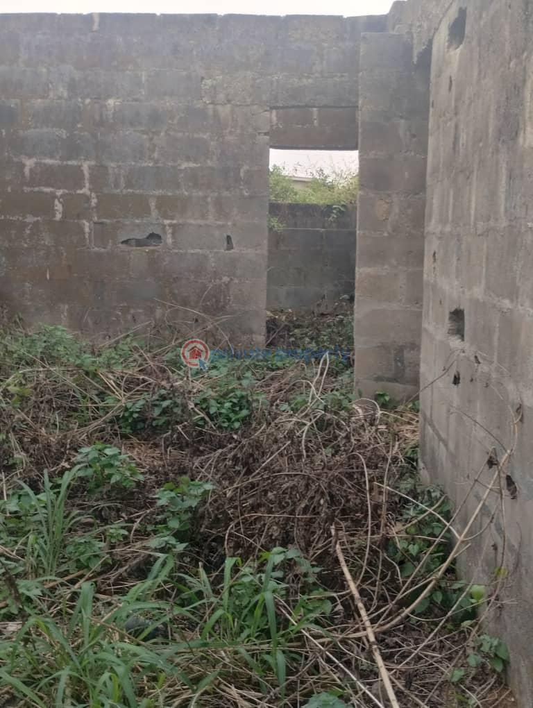 4 bedroom Bungalow For Sale Ifo Close To Ife Grammar School. Agbado Ifo Ogun - 4