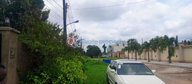 4 bedroom Bungalow For Sale Kobiowu Crescent, Iyaganku G Ra Ibadan Oyo - 4