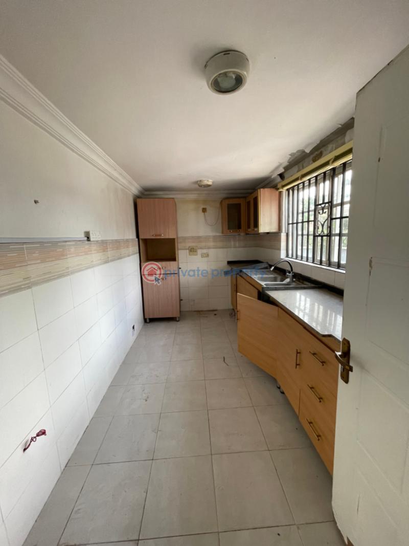4 bedroom Detached Bungalow For Sale Mayfair Gardens Estate Awoyaya Ajah Lagos - 6