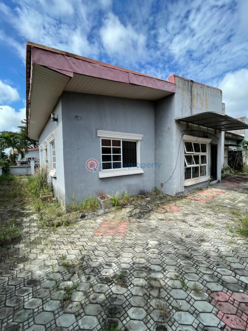 4 bedroom Detached Bungalow For Sale Mayfair Gardens Estate Awoyaya Ajah Lagos - 10