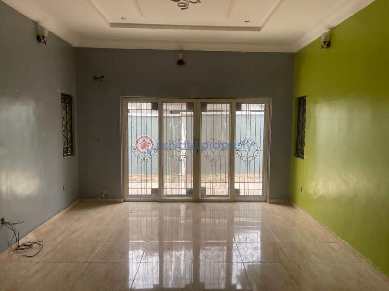 4 bedroom Detached Bungalow For Sale Mayfair Gardens Estate Awoyaya Ajah Lagos - 4