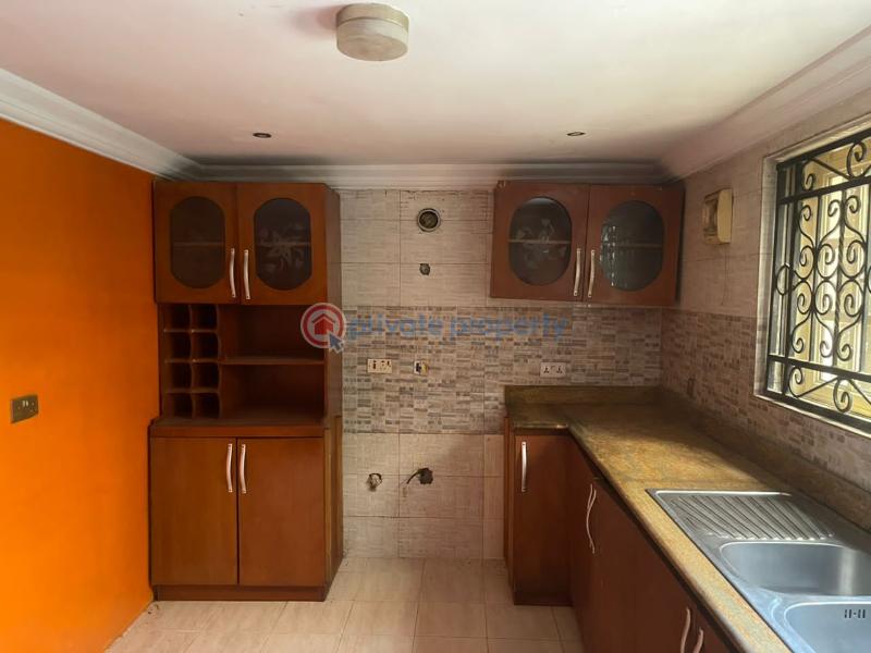 4 bedroom Detached Bungalow For Sale Mayfair Gardens Estate Awoyaya Ajah Lagos - 9