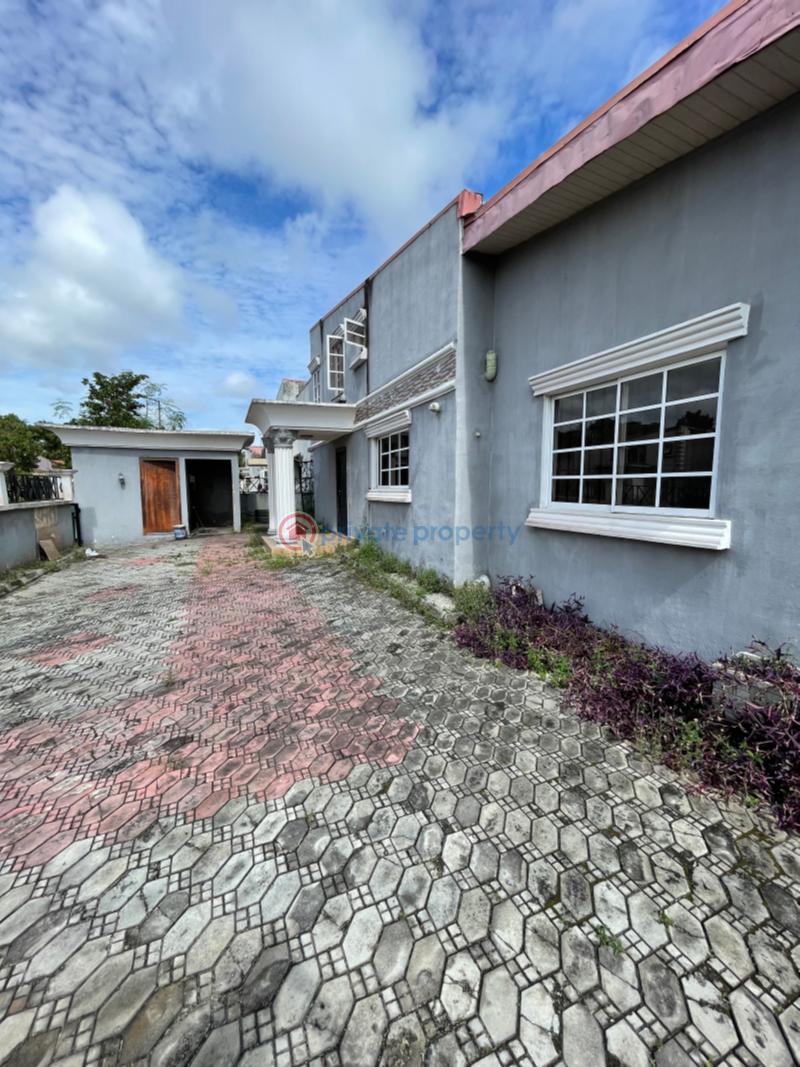4 bedroom Detached Bungalow For Sale Mayfair Gardens Estate Awoyaya Ajah Lagos - 12