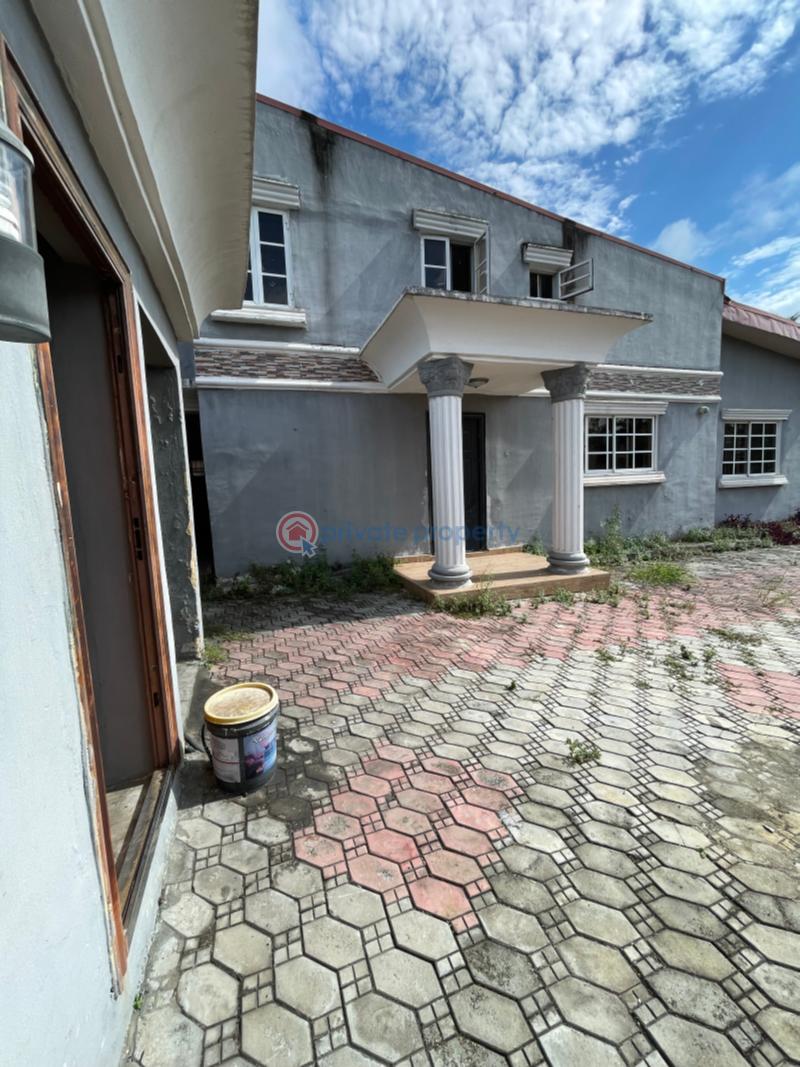 4 bedroom Detached Bungalow For Sale Mayfair Gardens Estate Awoyaya Ajah Lagos - 13