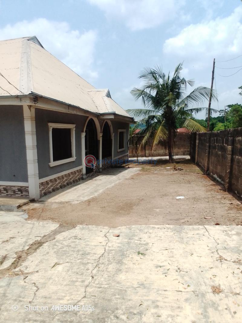 4 bedroom bungalow with extra plot of land @ bcj apata, ibadan - 4 4 bedroom Shared Apartment For Sale Ring Road Apata Ibadan Oyo - 4