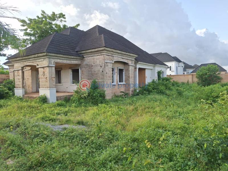 4 bedroom Detached Bungalow For Sale Amagba Gra Benin Edo