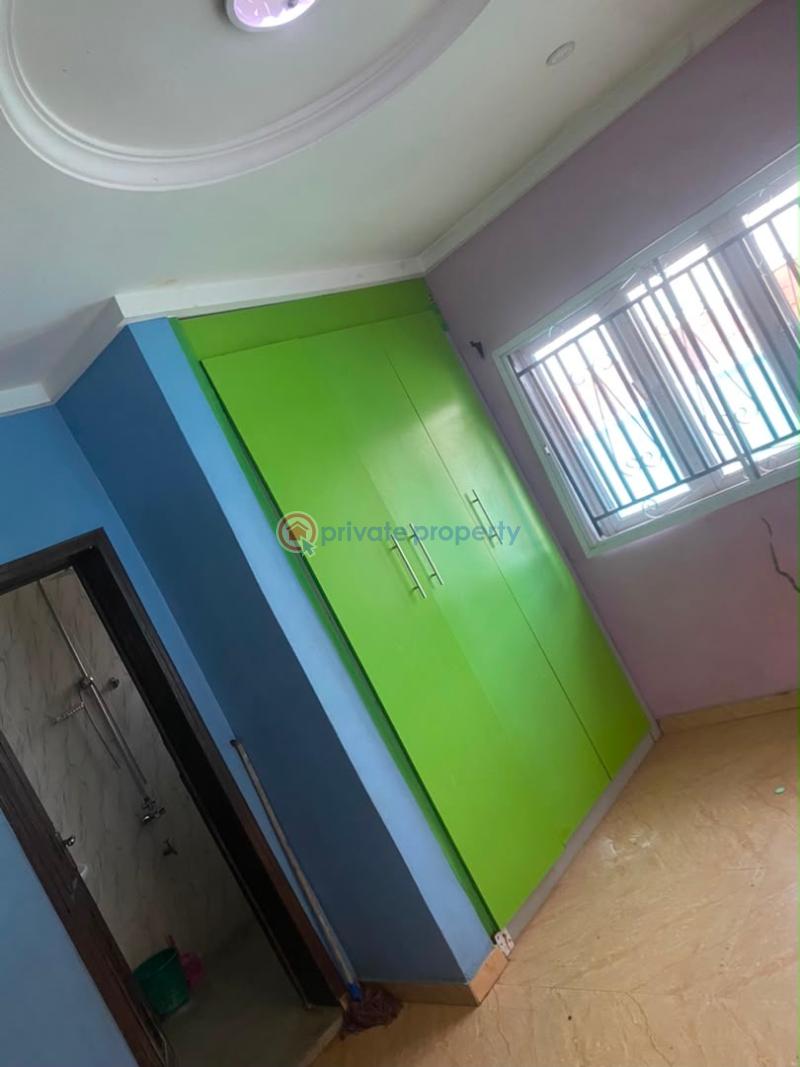 4 bedroom Bungalow For Rent Location At Idi Shin Ajinde Back Of Ireakari Estate Akala Express Ibadan Oyo - 2