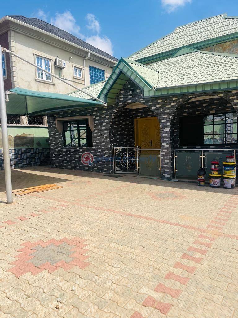 4 bedroom bungalow with modern facilities - 10 4 bedroom Bungalow For Rent Behind Beeshop Elewure Akala Express Ibadan Oyo - 10