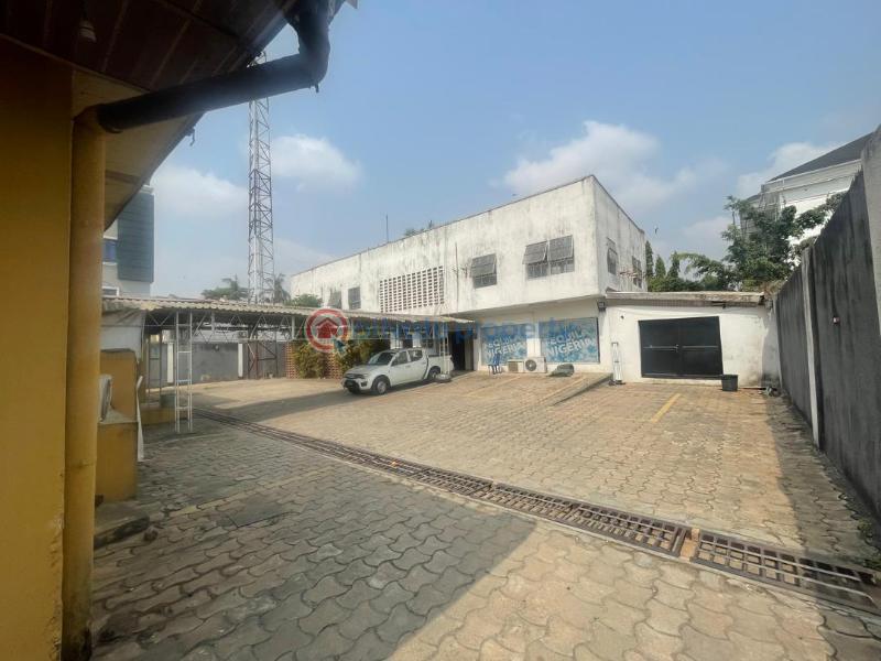 4 bedroom Bungalow For Sale Oduduwa Crescent Ikeja GRA Lagos - 1