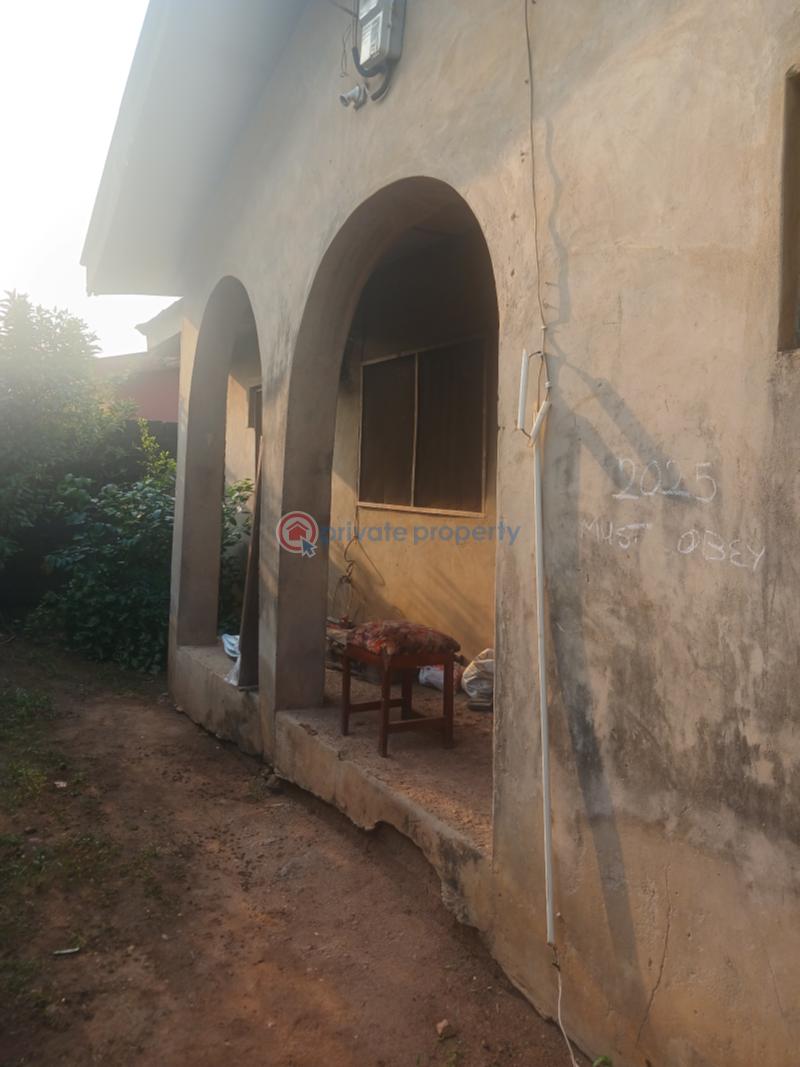 4 bedroom Detached Bungalow For Sale Ayobo Ipaja Lagos - 4
