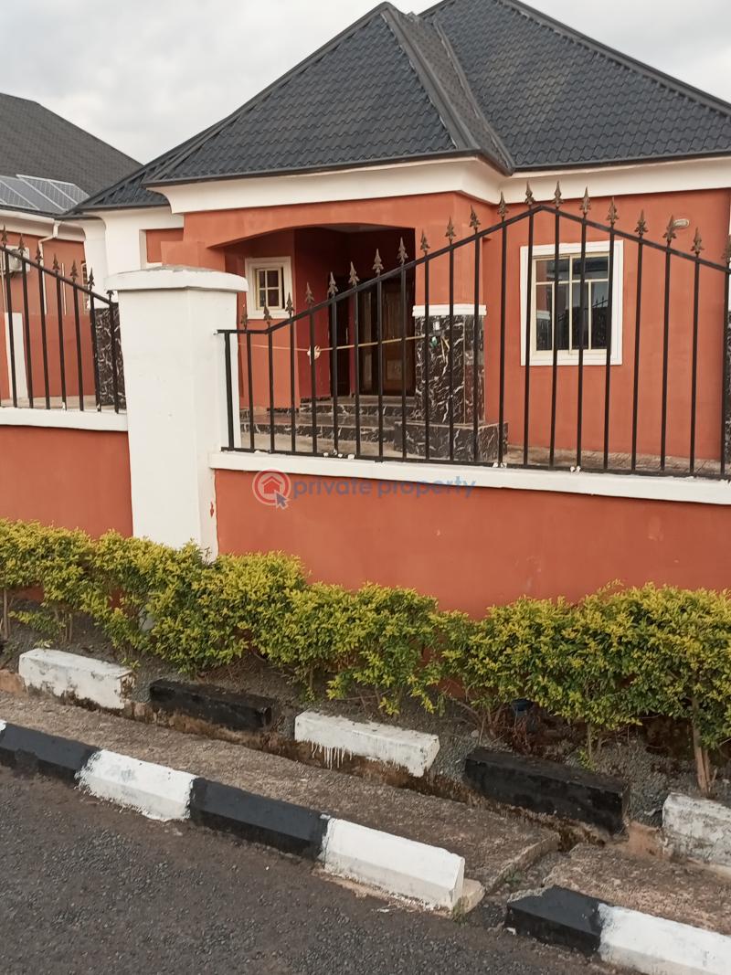 4 bedroom detached bungalow all insuit with pop in a secured estate - 1 4 bedroom Bungalow For Sale Winners Estate New Gra Enugu Enugu Area  - 1