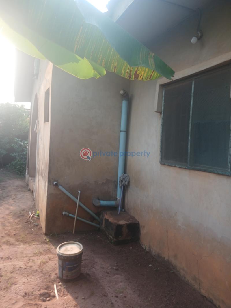 4 bedroom Detached Bungalow For Sale Ayobo Ipaja Lagos - 5