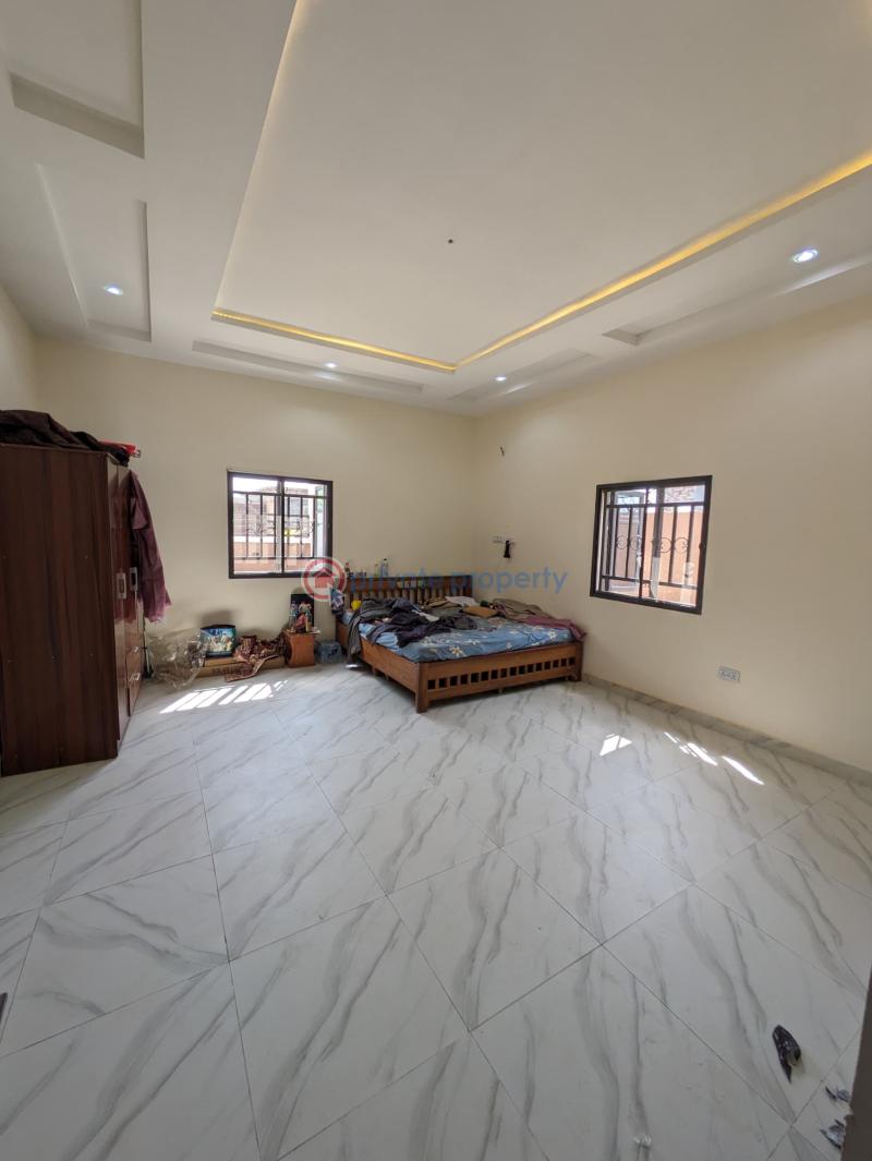 4 bedroom Detached Bungalow For Sale Lokogoma Abuja Phase 2  - 4