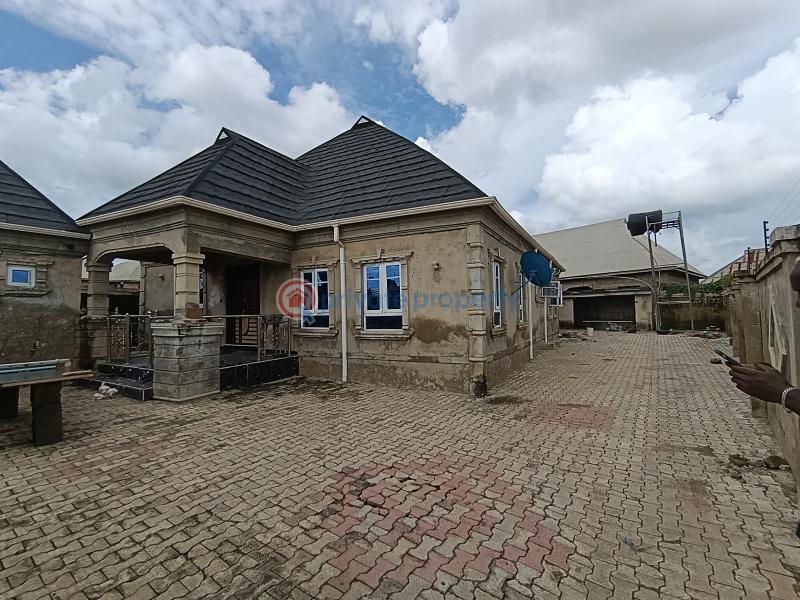 Detached Bungalow For Sale Estate Ojoo Ibadan Oyo - 3