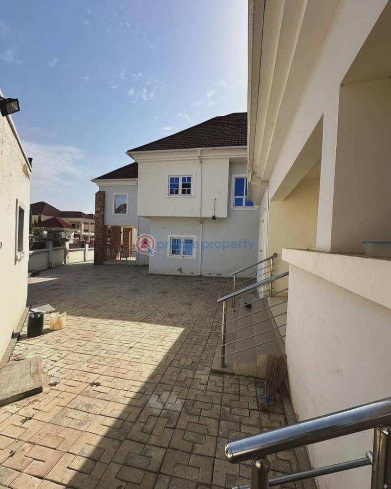 4 bedroom Detached Duplex For Sale Gwarimpa Abuja Phase 3  - 9