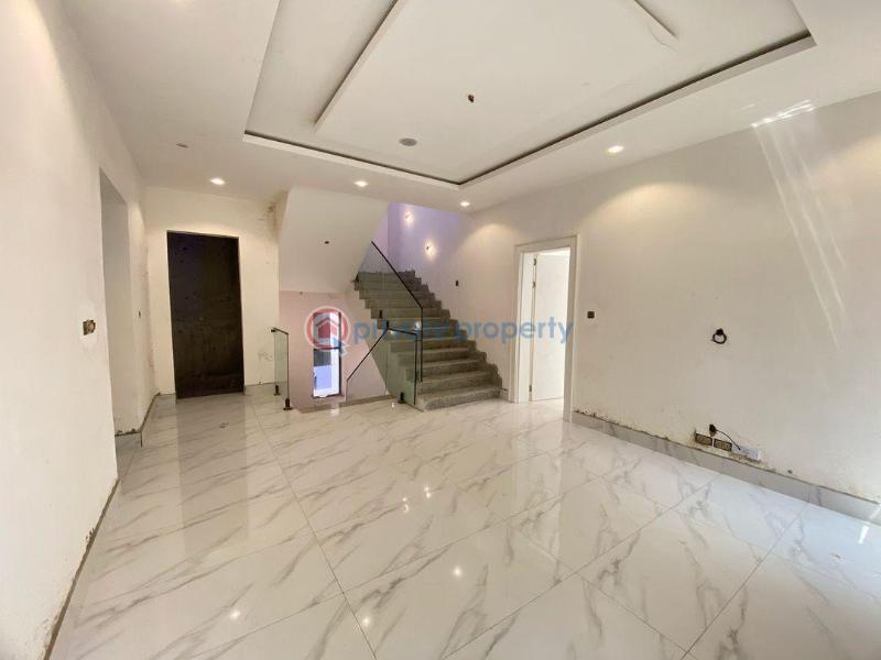 4 bedroom Detached Duplex For Sale Utako Abuja Phase 2  - 3