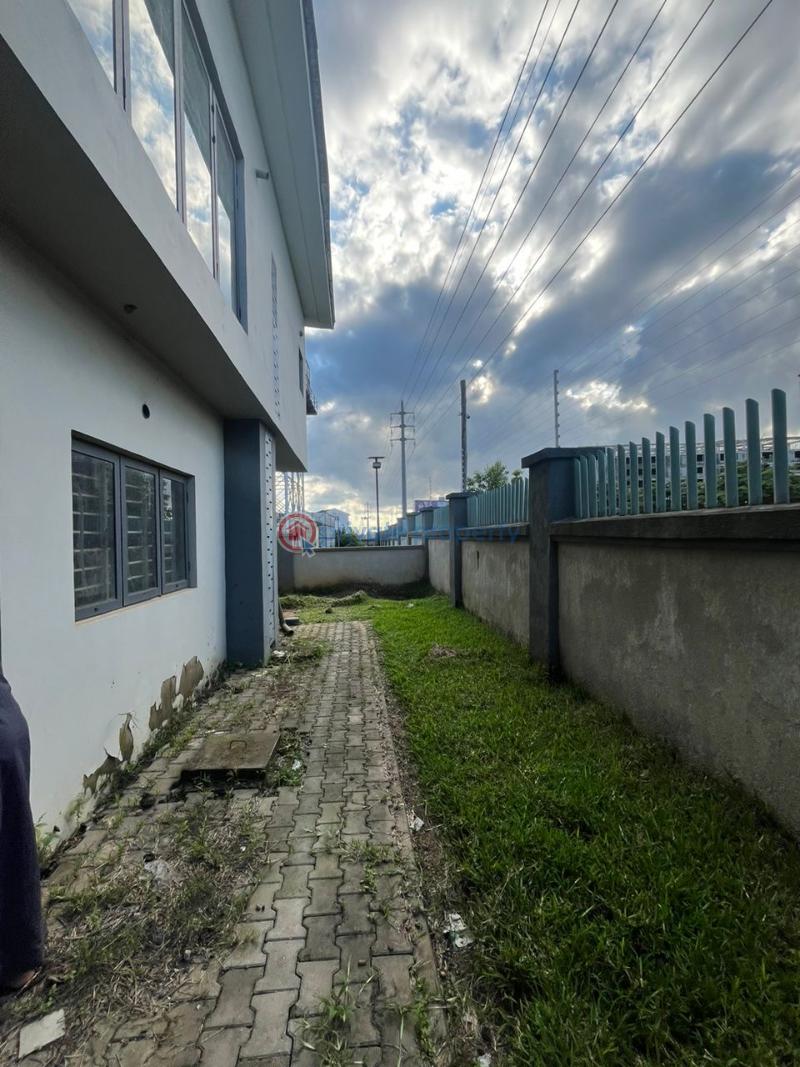 4 bedroom Detached Duplex For Sale Apo Abuja Phase 2  - 3