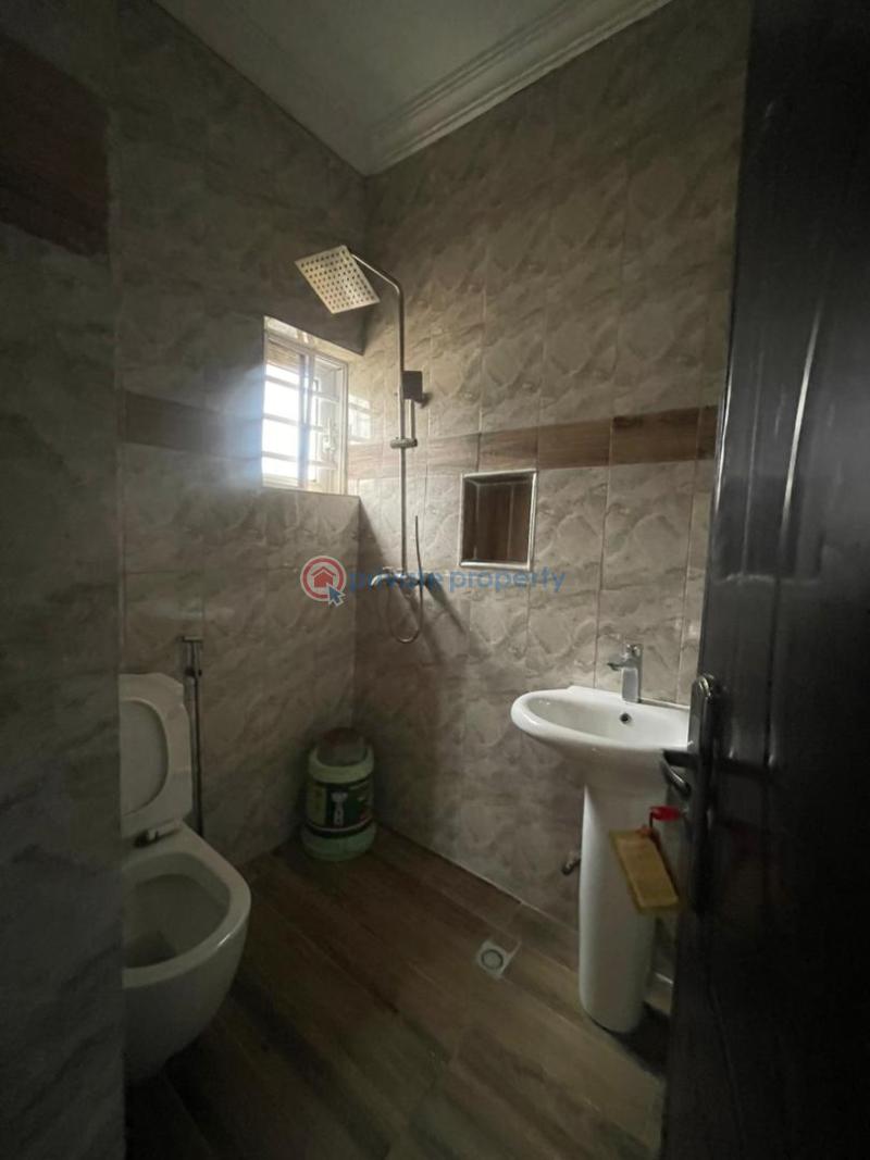 House For Rent Carlton Gate Estate Ibadan Oyo - 3
