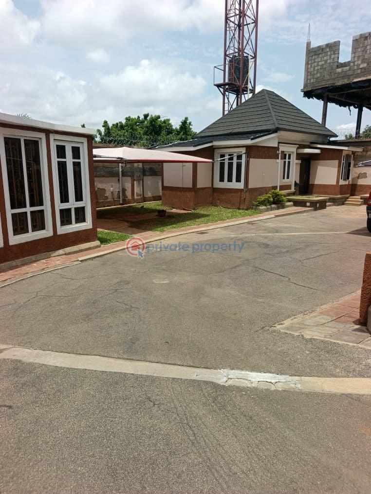 4 bedroom Detached Duplex For Sale Apo Abuja Phase 2  - 3