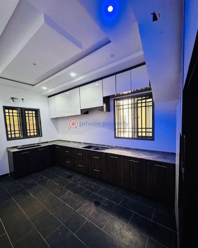 4 bedroom Detached Duplex For Sale Kolapo Ishola Gra Akobo Ibadan Oyo - 1