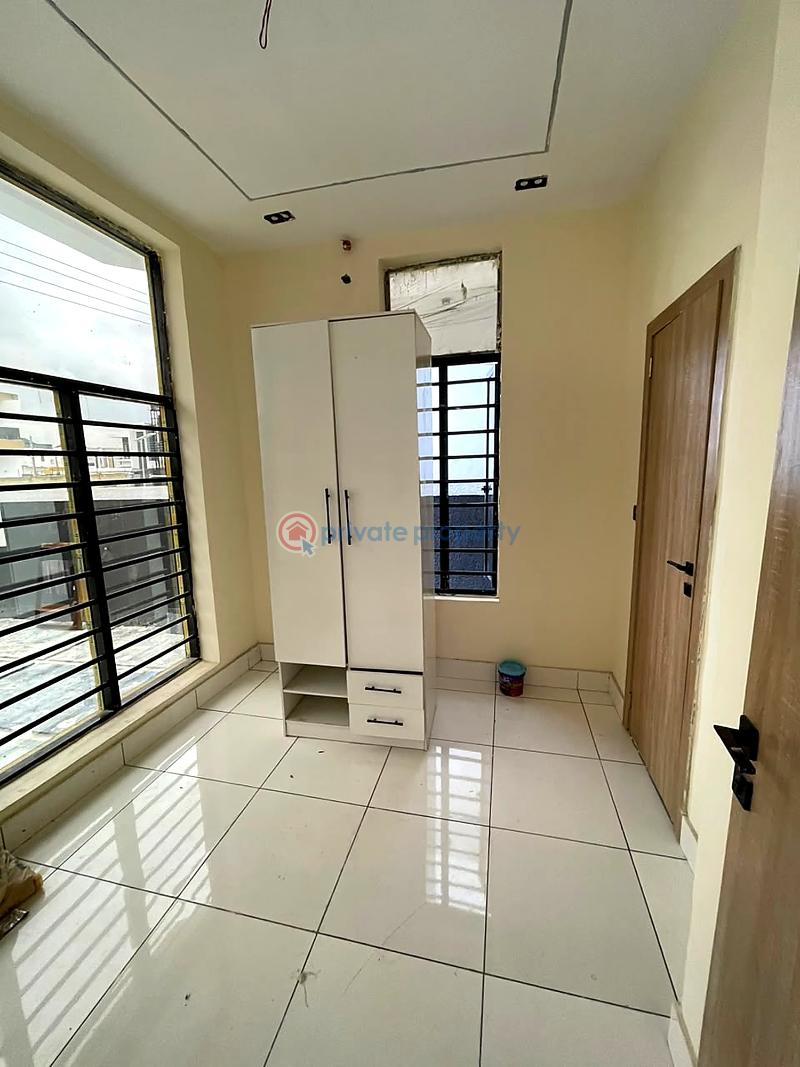 4 bedroom House For Sale Lekki Phase 1 Lagos - 3
