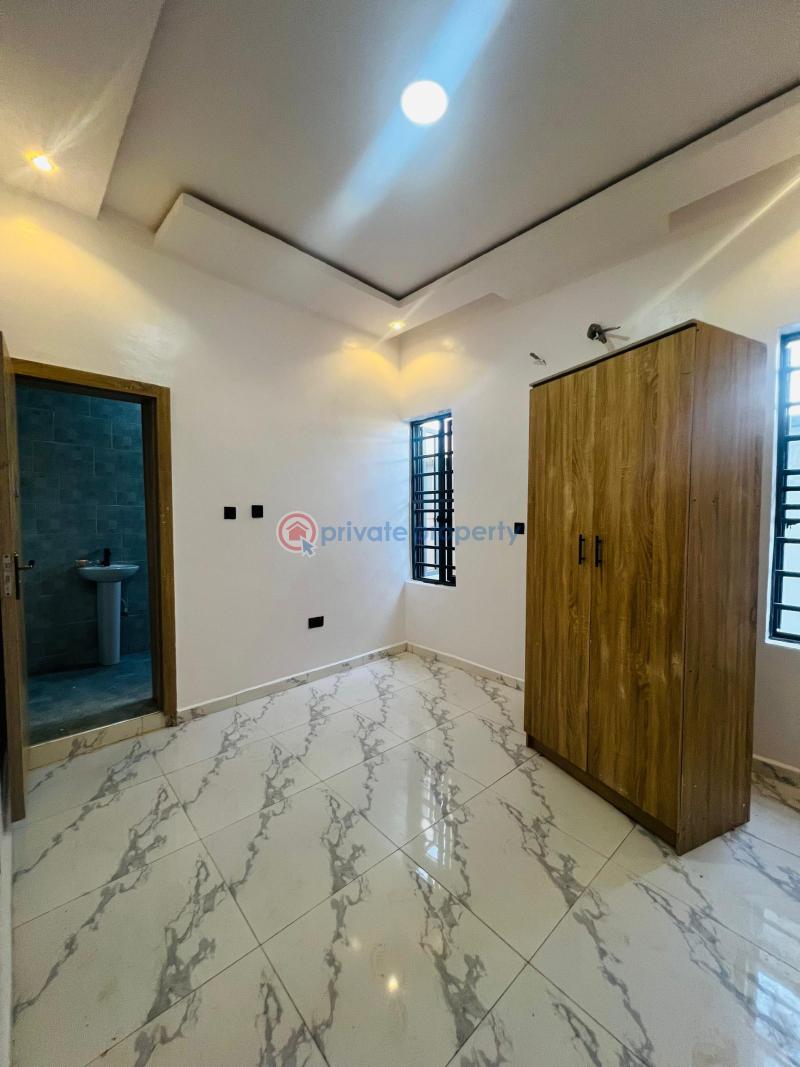 4 bedroom Detached Duplex For Sale Gbagada Lagos - 8