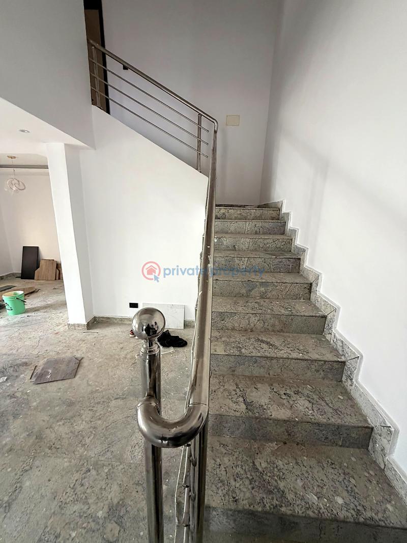 4 bedroom House For Rent Lekki Phase 1 Lagos - 3