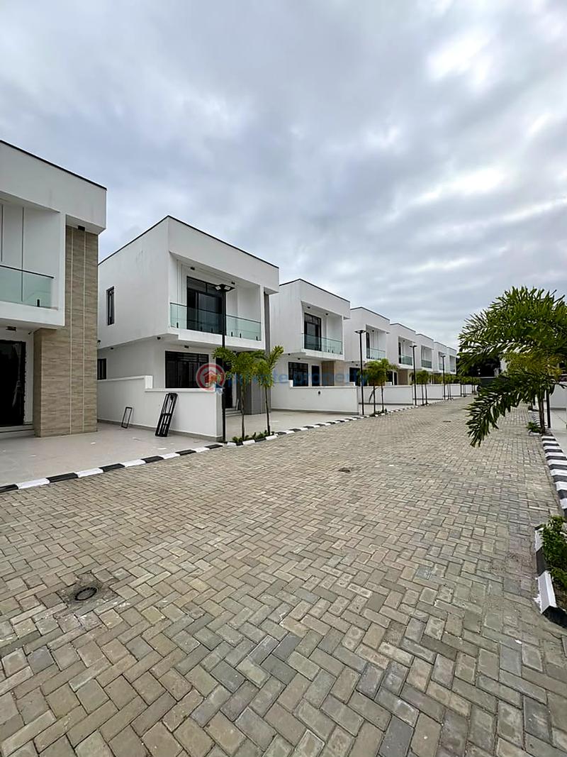 4 bedroom House For Sale Lekki Lagos - 2