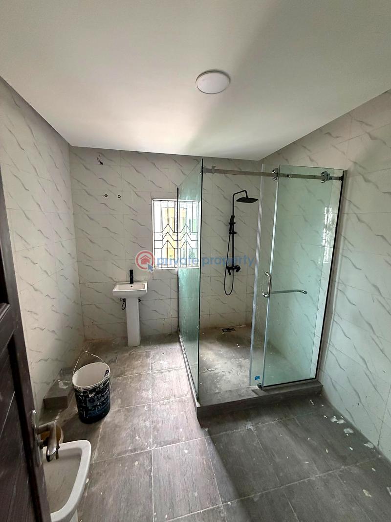 4 bedroom House For Rent Lekki Phase 1 Lagos - 5