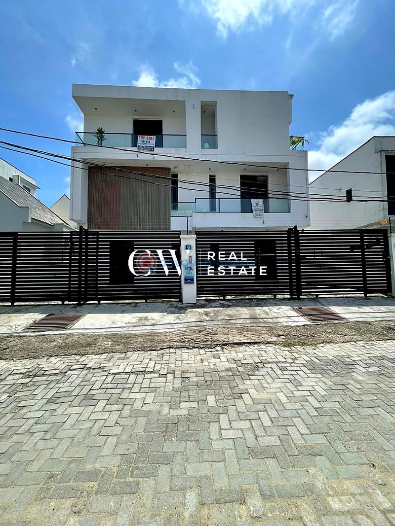 4 bedroom House For Sale Lekki Lagos - 0