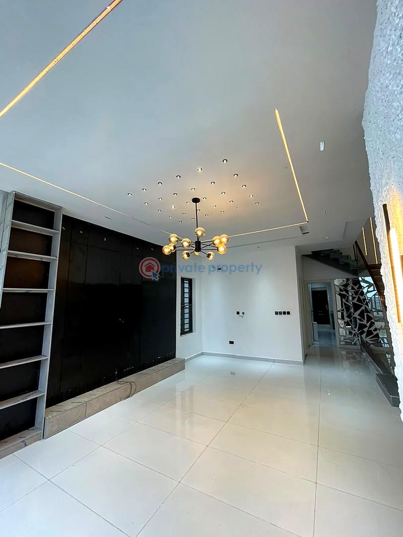 4 bedroom House For Sale Lekki Lagos - 1