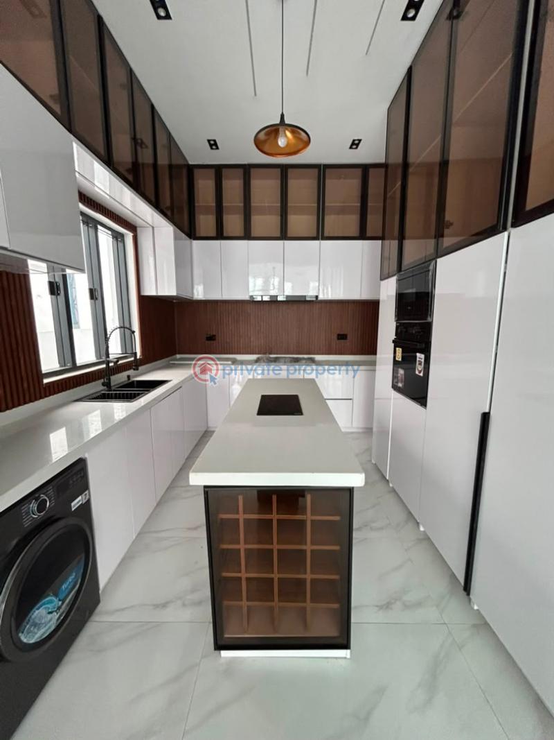 4 bedroom Detached Duplex For Sale Chevron Drive Lekki Lagos - 3