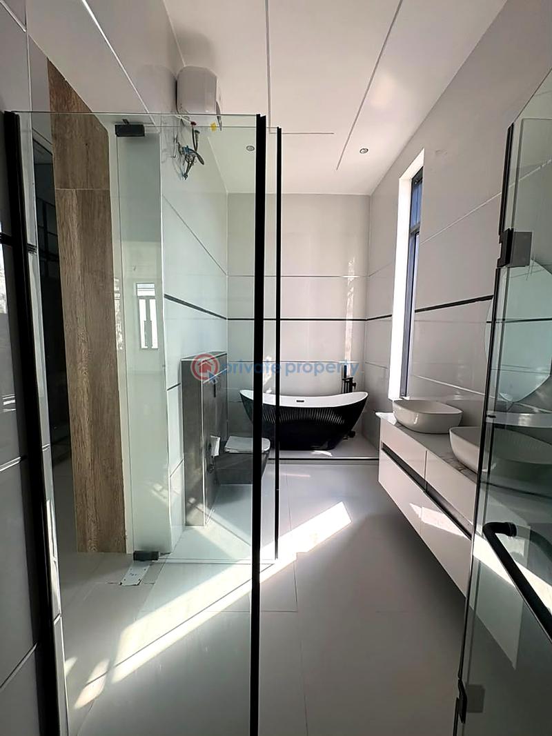 4 bedroom House For Sale Lekki Lagos - 1