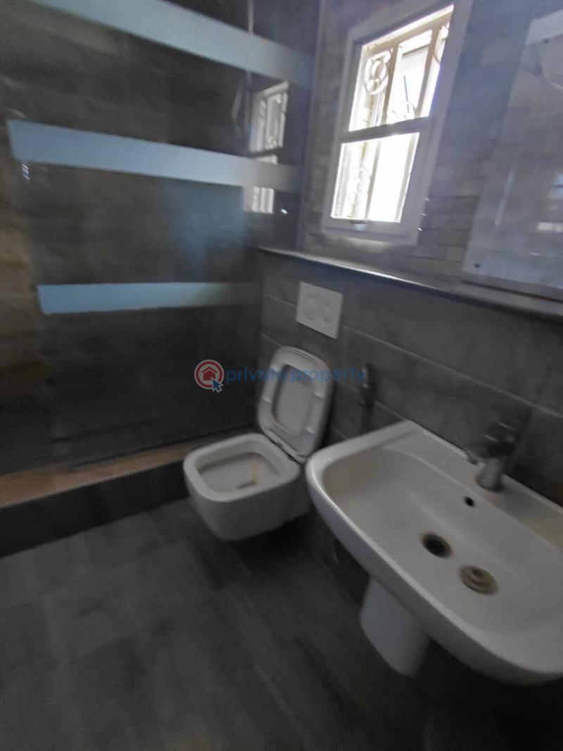 4 bedroom Detached Duplex For Rent Adepate Street, Around Idi Ishin Police Station Ibadan Oyo - 3