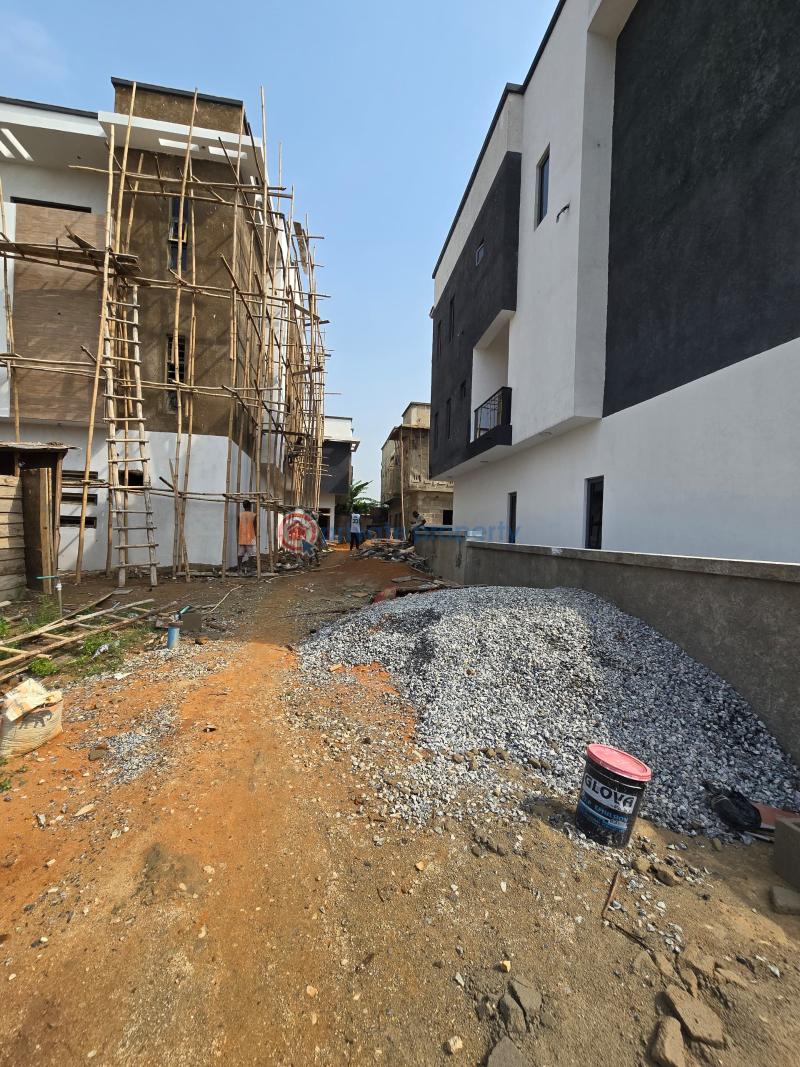 4 bedroom Detached Duplex For Sale Gbagda Estate, Phase 2 Gbagada Gbagada Lagos - 14