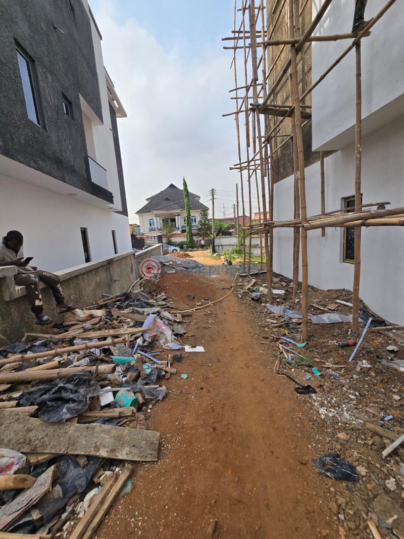 4 bedroom Detached Duplex For Sale Gbagda Estate, Phase 2 Gbagada Gbagada Lagos - 9