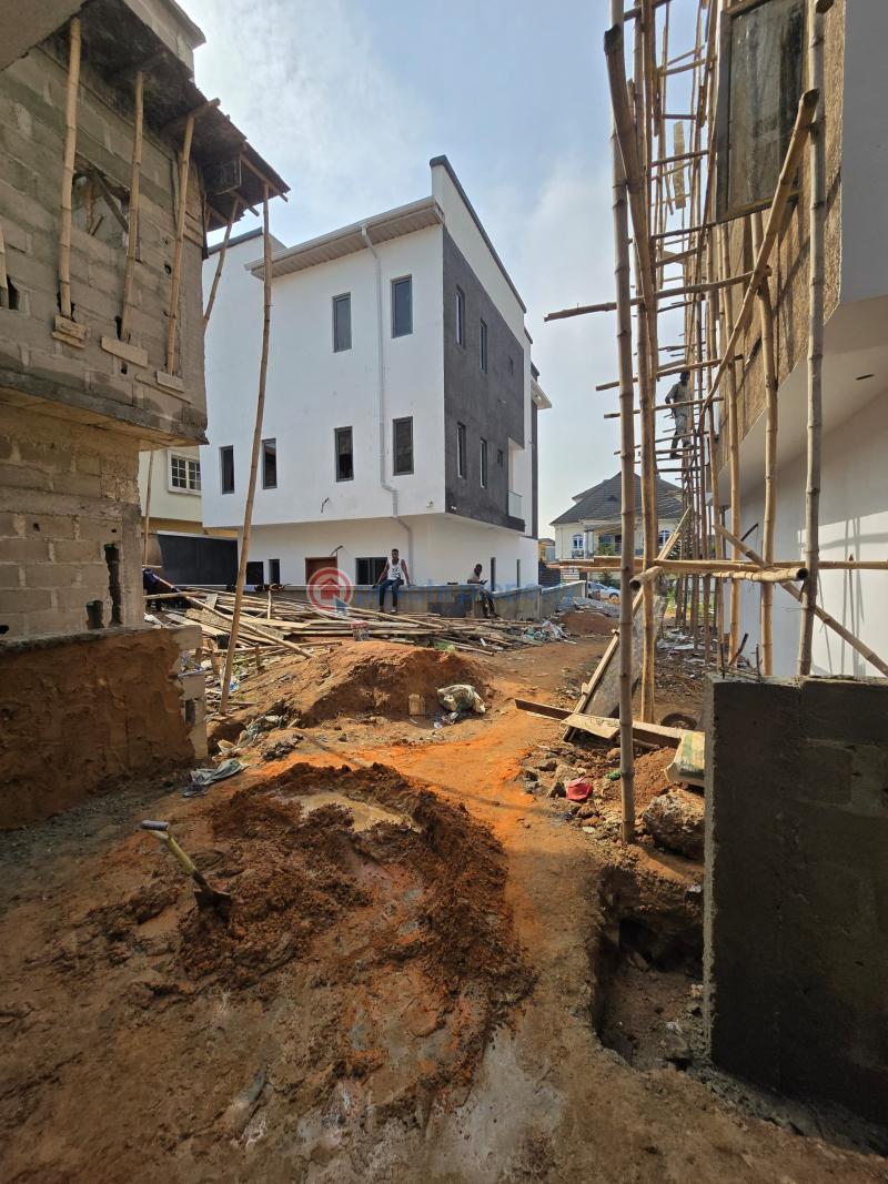 4 bedroom Detached Duplex For Sale Gbagda Estate, Phase 2 Gbagada Gbagada Lagos - 4