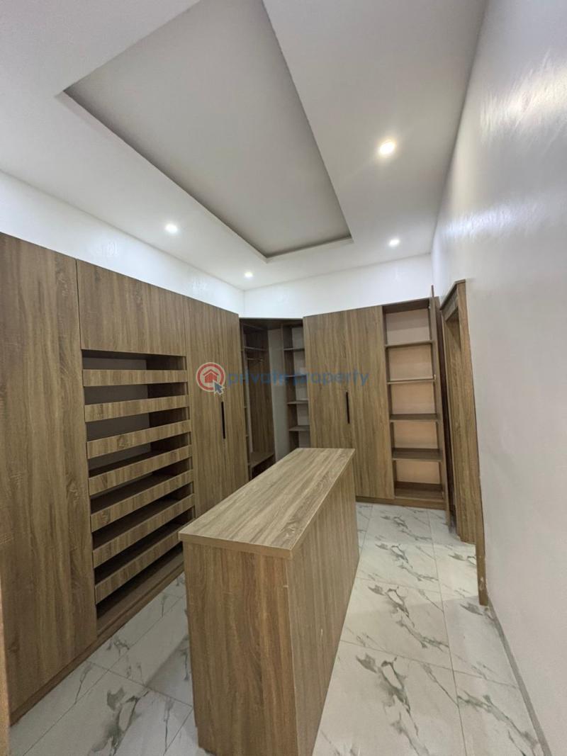4 bedroom Detached Duplex For Sale Guzape Abuja Phase 1  - 4