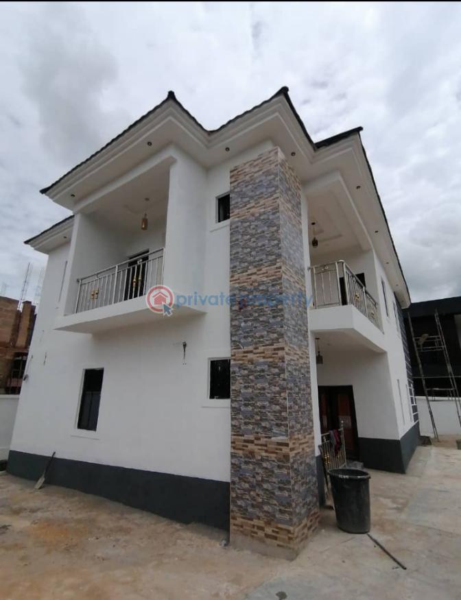 4 bedroom Duplex For Sale Valley Estate Golf In Gra Enugu Area 