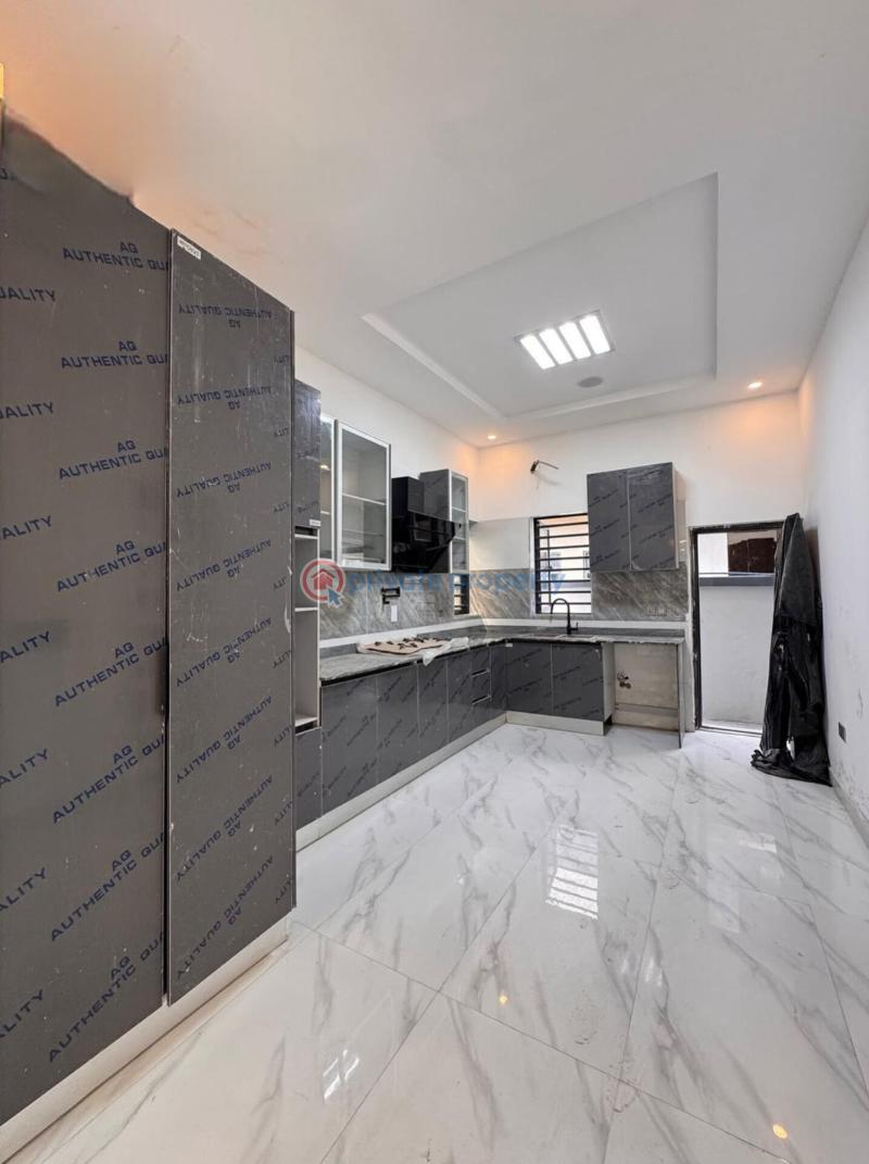 4 bedroom Detached Duplex For Sale Chevron Drive Lekki Lagos - 11