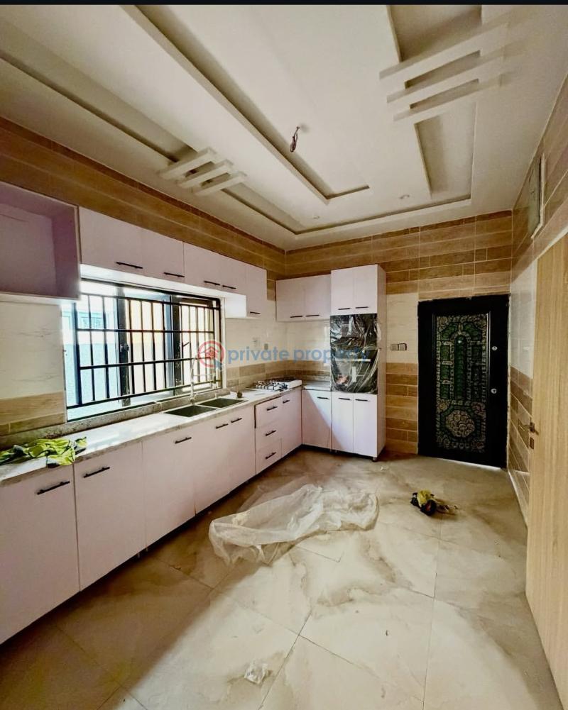 4 bedroom Detached Duplex For Sale Osapa Lekki Lagos - 4