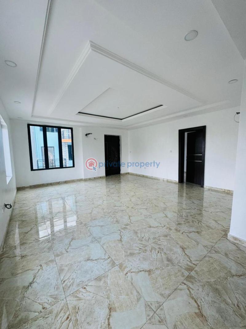 4 bedroom Detached Duplex For Sale Jibowu Yaba Lagos - 8