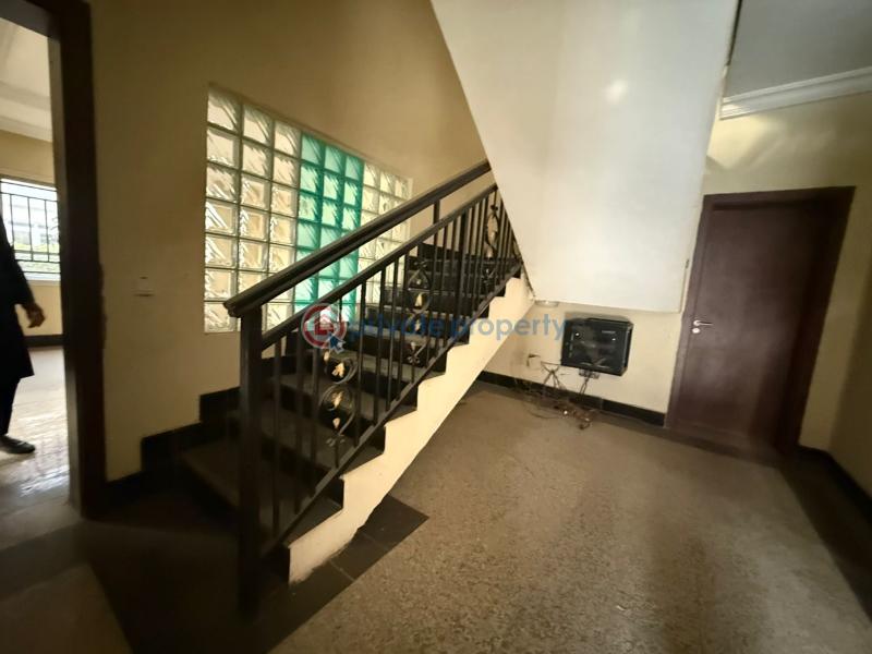 4 bedroom Detached Duplex For Rent Maitama Abuja Phase 1  - 6