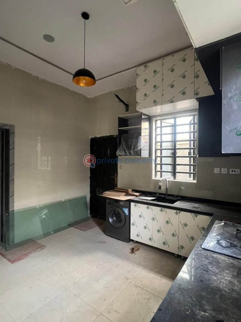 4 bedroom Detached Duplex For Sale Omole Phase 2 Lagos Omole Phase 2 Ojodu Lagos - 5