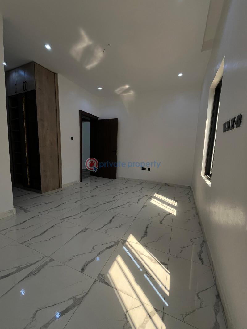 4 bedroom Detached Duplex For Sale Gaduwa Abuja Phase 2  - 4