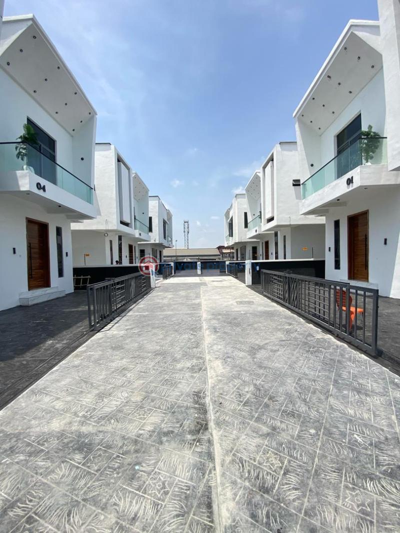 4 bedroom Detached Duplex For Sale Idado Lekki Lagos - 18